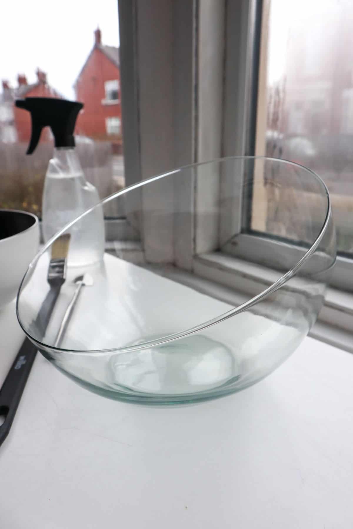 Open glass bowl